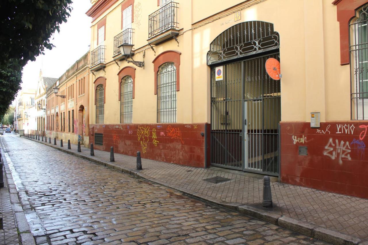 Monkeys Apartments Lumbreras Deluxe Sevilla Eksteriør bilde