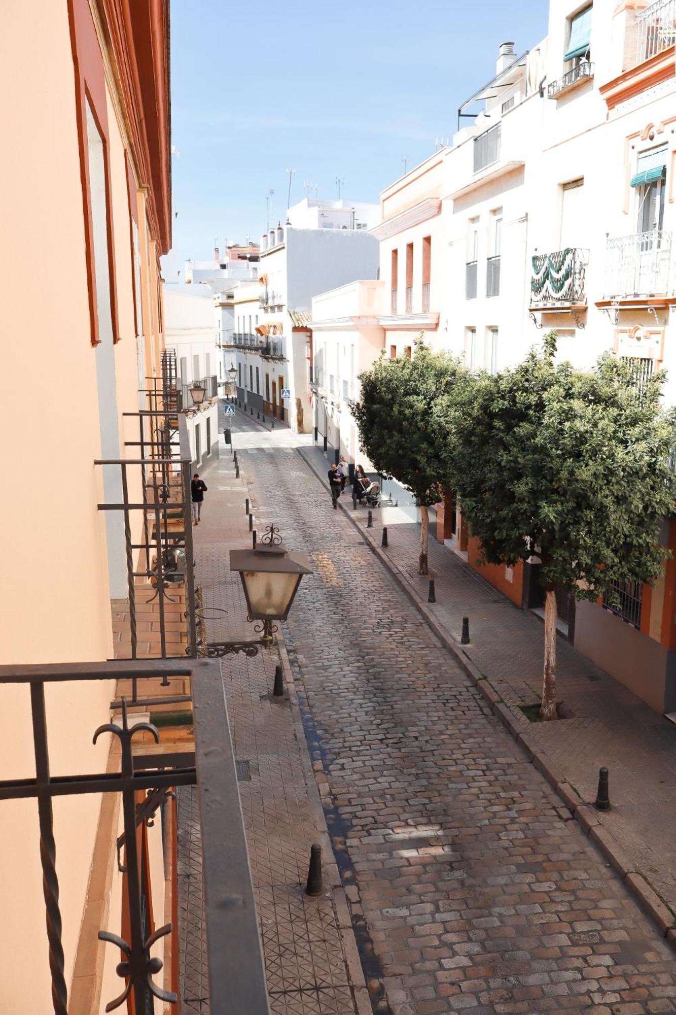 Monkeys Apartments Lumbreras Deluxe Sevilla Eksteriør bilde